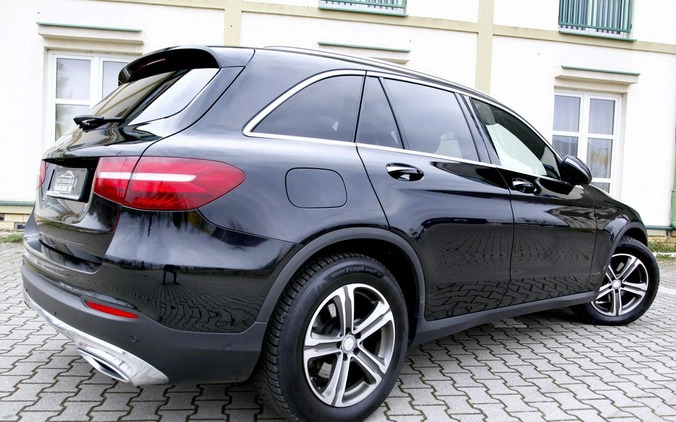 Mercedes-Benz GLC cena 114999 przebieg: 132000, rok produkcji 2016 z Garwolin małe 562